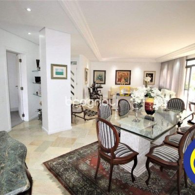 Apartamento com 236m², 3 quartos (sendo 2 suítes), 2 garagens, no bairro Agronômica em Florianópolis