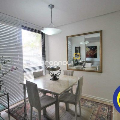 Apartamento com 236m², 3 quartos (sendo 2 suítes), 2 garagens, no bairro Agronômica em Florianópolis