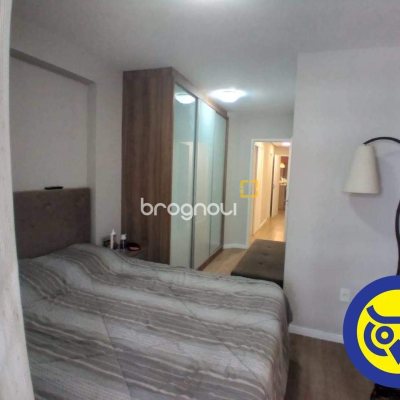 Apartamento com 109m², 4 quartos (sendo 1 suíte), 2 garagens, no bairro João Paulo em Florianópolis
