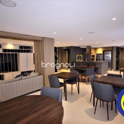 Apartamento com 109m², 4 quartos (sendo 1 suíte), 2 garagens, no bairro João Paulo em Florianópolis
