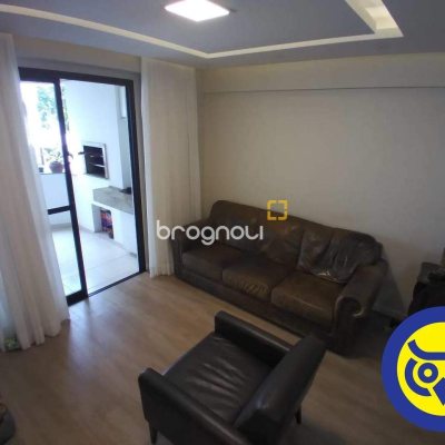 Apartamento com 109m², 4 quartos (sendo 1 suíte), 2 garagens, no bairro João Paulo em Florianópolis