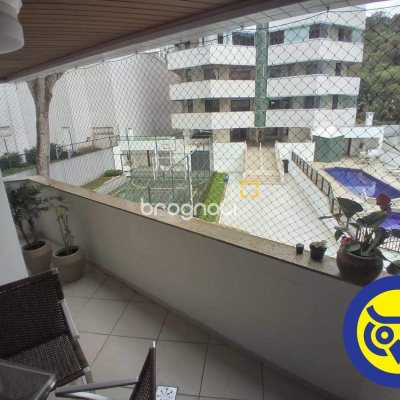 Apartamento com 109m², 4 quartos (sendo 1 suíte), 2 garagens, no bairro João Paulo em Florianópolis