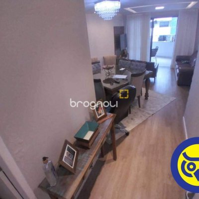 Apartamento com 109m², 4 quartos (sendo 1 suíte), 2 garagens, no bairro João Paulo em Florianópolis