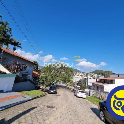 Terreno com 912m², no bairro Carvoeira em Florianópolis