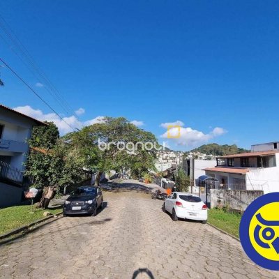 Terreno com 912m², no bairro Carvoeira em Florianópolis