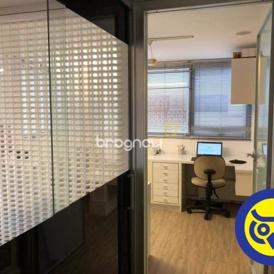 Sala com 24m², 1 garagem, no bairro Centro em Florianópolis