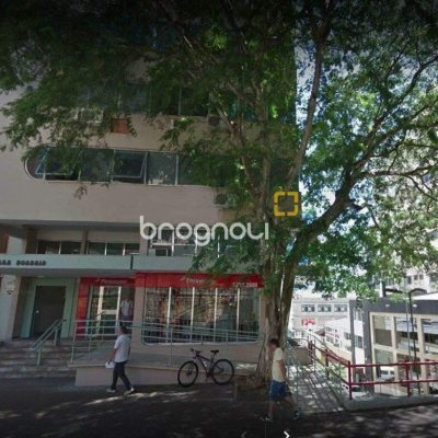 Sala com 42m², no bairro Centro em Florianópolis