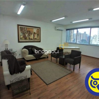 Sala com 36m², no bairro Centro em Florianópolis