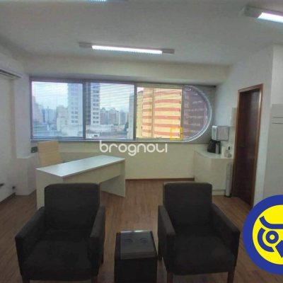 Sala com 36m², no bairro Centro em Florianópolis