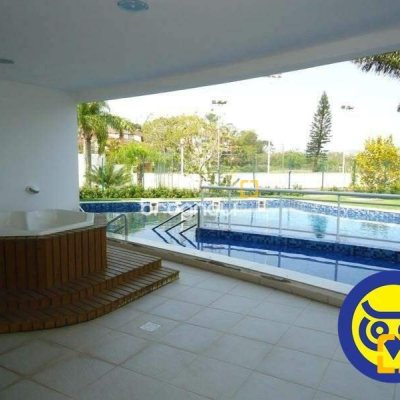Apartamento com 258m², 4 quartos (sendo 4 suítes), 3 garagens, no bairro Cachoeira do Bom Jesus em Florianópolis