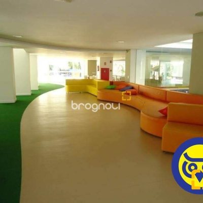 Apartamento com 258m², 4 quartos (sendo 4 suítes), 3 garagens, no bairro Cachoeira do Bom Jesus em Florianópolis