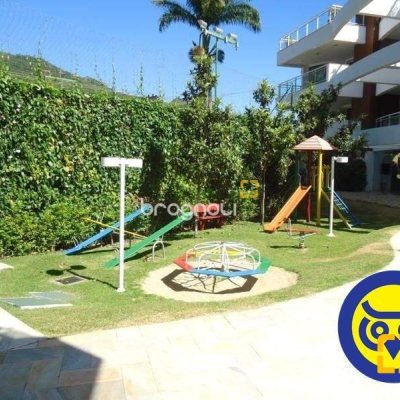 Apartamento com 258m², 4 quartos (sendo 4 suítes), 3 garagens, no bairro Cachoeira do Bom Jesus em Florianópolis