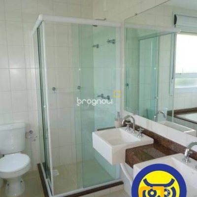 Apartamento com 258m², 4 quartos (sendo 4 suítes), 3 garagens, no bairro Cachoeira do Bom Jesus em Florianópolis