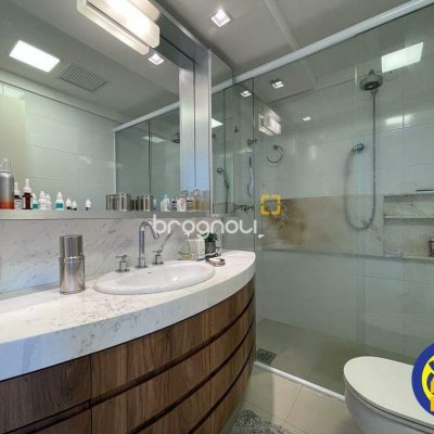 Apartamento com 138m², 3 quartos (sendo 3 suítes), 3 garagens, no bairro Cachoeira do Bom Jesus em Florianópolis