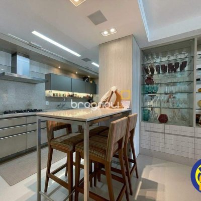 Apartamento com 138m², 3 quartos (sendo 3 suítes), 3 garagens, no bairro Cachoeira do Bom Jesus em Florianópolis