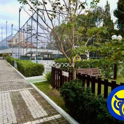 Apartamento com 138m², 3 quartos (sendo 3 suítes), 3 garagens, no bairro Cachoeira do Bom Jesus em Florianópolis