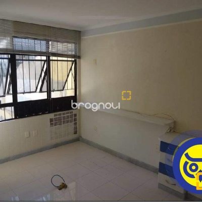 Sala com 47m², no bairro Centro em Florianópolis