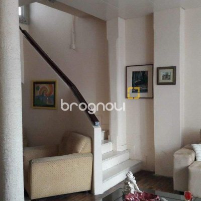 Casa com 198m², 3 quartos, 2 garagens, no bairro Centro em Florianópolis