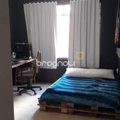 Casa com 198m², 3 quartos, 2 garagens, no bairro Centro em Florianópolis