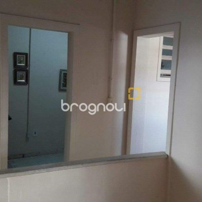 Casa com 198m², 3 quartos, 2 garagens, no bairro Centro em Florianópolis