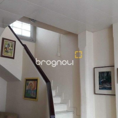 Casa com 198m², 3 quartos, 2 garagens, no bairro Centro em Florianópolis