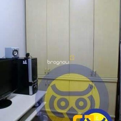 Apartamento com 266m², 4 quartos (sendo 2 suítes), 2 garagens, no bairro Centro em Florianópolis