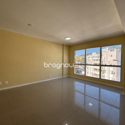 Sala com 67m², 1 garagem, no bairro Centro em Florianópolis