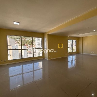 Sala com 67m², 1 garagem, no bairro Centro em Florianópolis