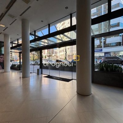 Sala com 67m², 1 garagem, no bairro Centro em Florianópolis