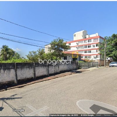 Terreno com 1400m², no bairro Coqueiros em Florianópolis