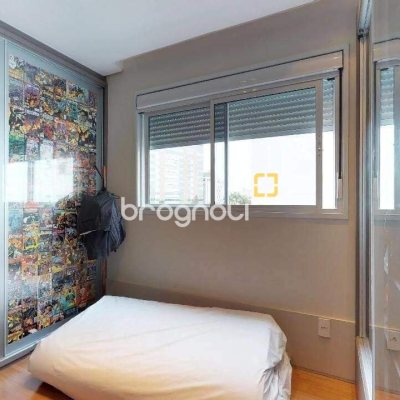 Apartamento com 117m², 3 quartos (sendo 3 suítes), 3 garagens, no bairro Centro em Florianópolis