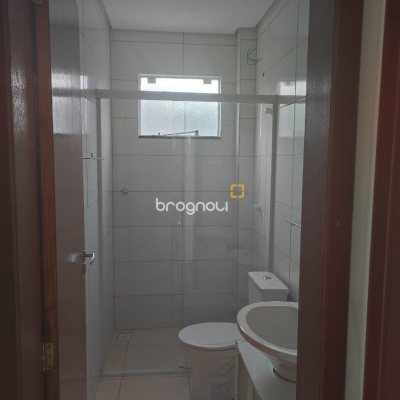 Prédio com 480m², 8 garagens, no bairro Vargem Grande em Florianópolis