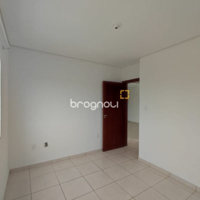 Prédio com 480m², 8 garagens, no bairro Vargem Grande em Florianópolis