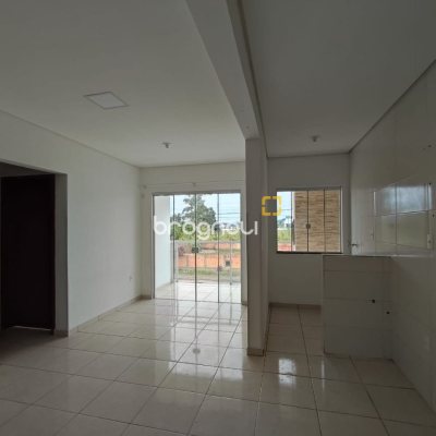 Prédio com 480m², 8 garagens, no bairro Vargem Grande em Florianópolis
