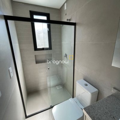 Casa com 149m², 3 quartos (sendo 3 suítes), 2 garagens, no bairro Santo Antônio de Lisboa em Florianópolis