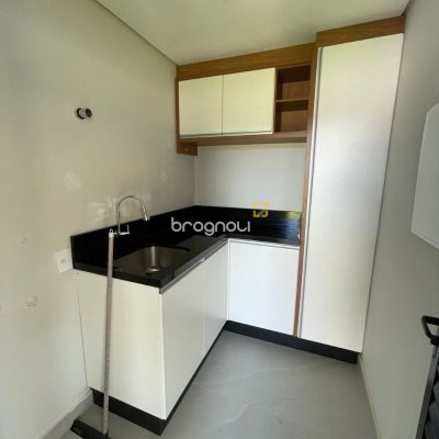 Casa com 149m², 3 quartos (sendo 3 suítes), 2 garagens, no bairro Santo Antônio de Lisboa em Florianópolis