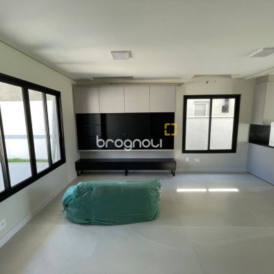 Casa com 149m², 3 quartos (sendo 3 suítes), 2 garagens, no bairro Santo Antônio de Lisboa em Florianópolis