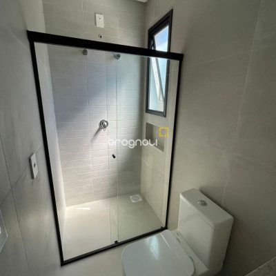 Casa com 149m², 3 quartos (sendo 3 suítes), 2 garagens, no bairro Santo Antônio de Lisboa em Florianópolis