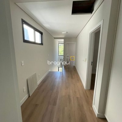 Casa com 149m², 3 quartos (sendo 3 suítes), 2 garagens, no bairro Santo Antônio de Lisboa em Florianópolis