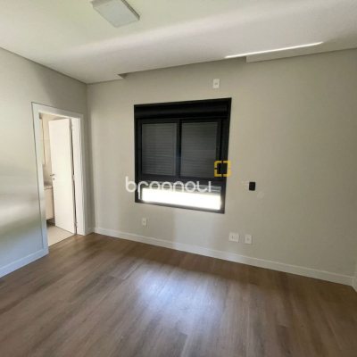 Casa com 149m², 3 quartos (sendo 3 suítes), 2 garagens, no bairro Santo Antônio de Lisboa em Florianópolis