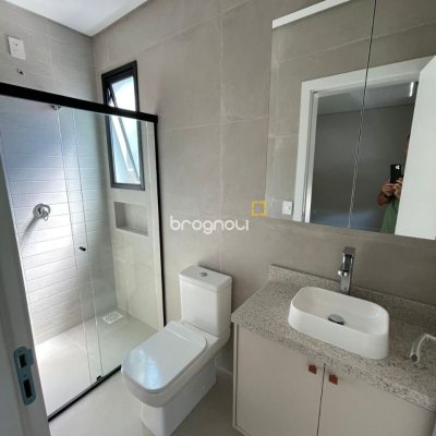 Casa com 149m², 3 quartos (sendo 3 suítes), 2 garagens, no bairro Santo Antônio de Lisboa em Florianópolis