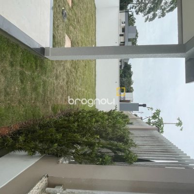 Casa com 149m², 3 quartos (sendo 3 suítes), 2 garagens, no bairro Santo Antônio de Lisboa em Florianópolis