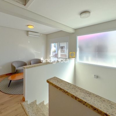 Casa com 242m², 4 quartos (sendo 3 suítes), 4 garagens, no bairro Jurerê Internacional em Florianópolis