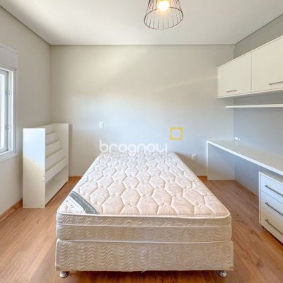 Casa com 242m², 4 quartos (sendo 3 suítes), 4 garagens, no bairro Jurerê Internacional em Florianópolis