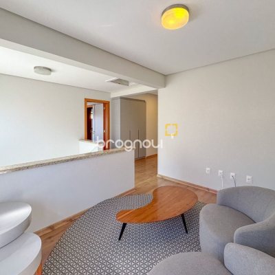 Casa com 242m², 4 quartos (sendo 3 suítes), 4 garagens, no bairro Jurerê Internacional em Florianópolis