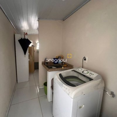 Casa com 150m², 3 quartos (sendo 1 suíte), 2 garagens, no bairro Rio Vermelho em Florianópolis