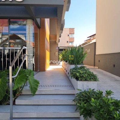 Apartamento com 59m², 2 quartos (sendo 1 suíte), 1 garagem, no bairro Ingleses em Florianópolis