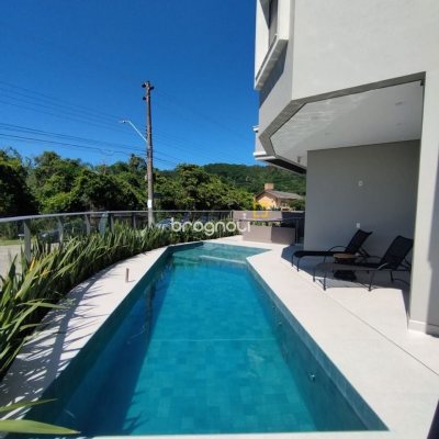 Apartamento com 68m², 2 quartos (sendo 1 suíte), 1 garagem, no bairro Ingleses em Florianópolis