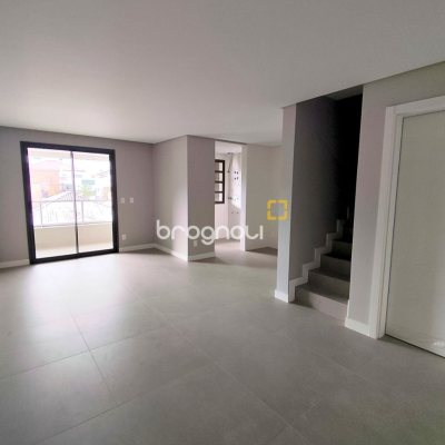 Apartamento com 109m², 2 quartos (sendo 1 suíte), 1 garagem, no bairro Ingleses em Florianópolis
