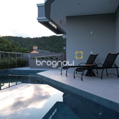 Apartamento com 109m², 2 quartos (sendo 1 suíte), 1 garagem, no bairro Ingleses em Florianópolis